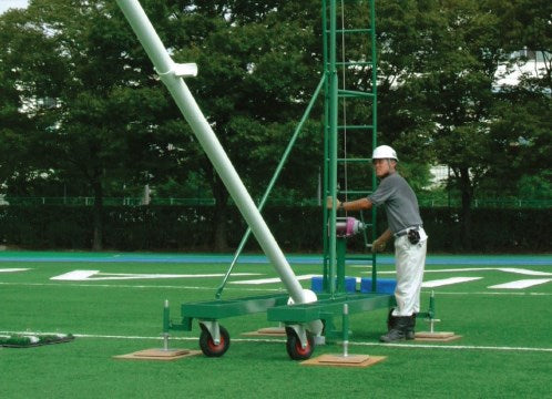 ラグビーポール組み立て装置